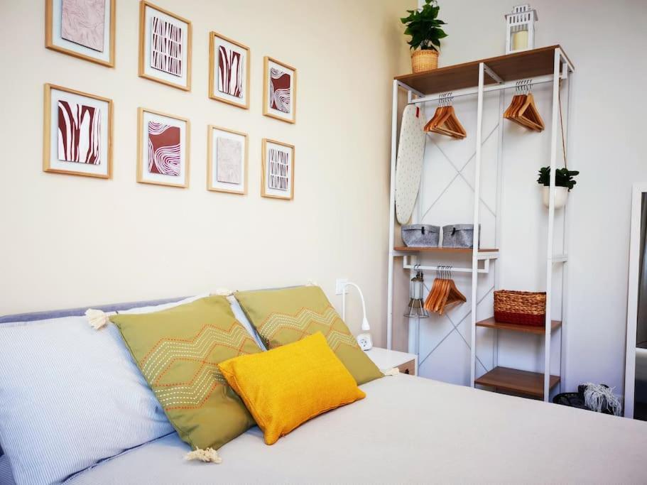Апартаменты Sunny Flat 50 Meters From The Metro Милан Экстерьер фото